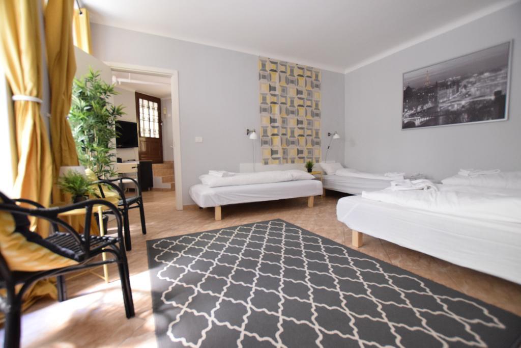Budget Apartment By Hi5 - Revai Koz Budapest Eksteriør billede