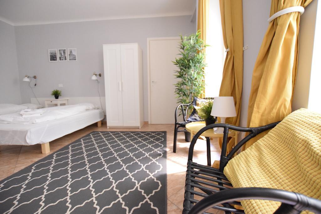 Budget Apartment By Hi5 - Revai Koz Budapest Eksteriør billede