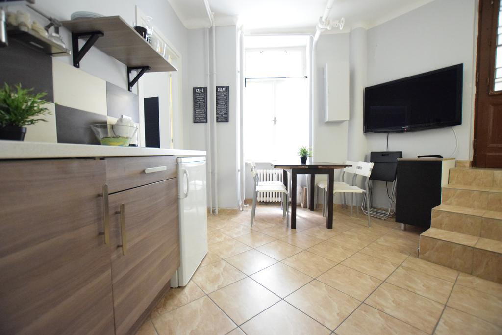 Budget Apartment By Hi5 - Revai Koz Budapest Eksteriør billede